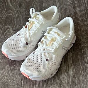 On Cloud X 4 Training Shoe (Women)